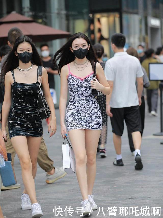  慵懒|慵懒睡衣风的吊带裙穿出了女性的浪漫柔情，不是所有人都会懂！