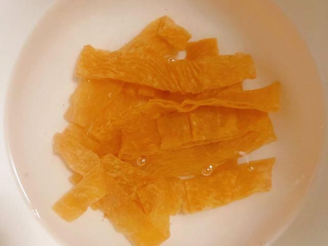  自制|在家自制酸辣粉，简单方便，安全放心无添加，味道不比外面差