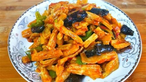 除夕年夜饭，素菜不能少，6样“吉祥素菜”要上桌，美好寓意给你