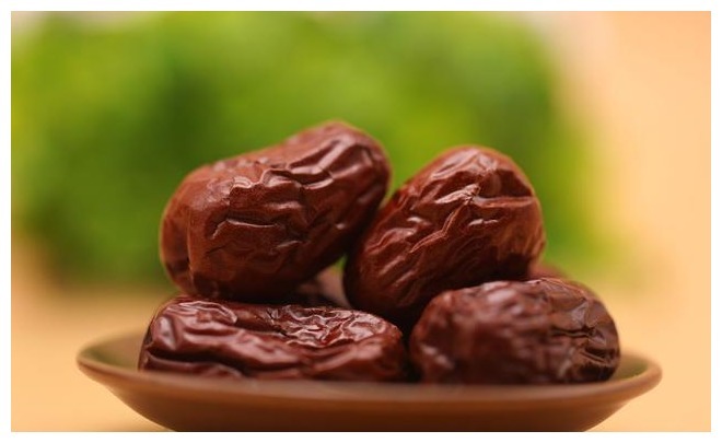 无核葡萄|食物“胰岛素”被找到，坚持泡水喝，平稳血糖，甩掉“小糖人”