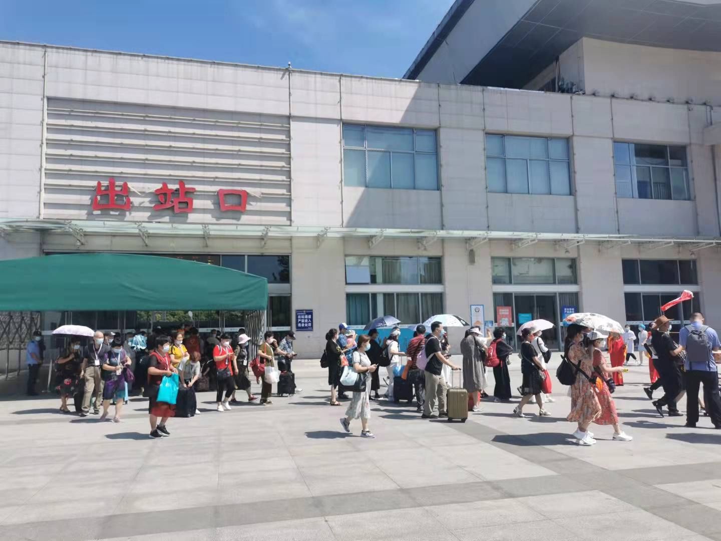 旅游专列|首趟“随州号”旅游专列从武汉抵达随州