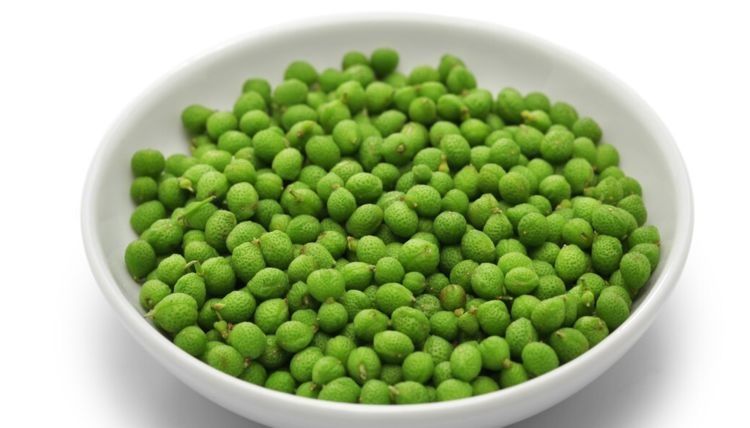 大虾不要再白灼了，教你一个做法，鲜咸入味又酥脆，好吃又下饭