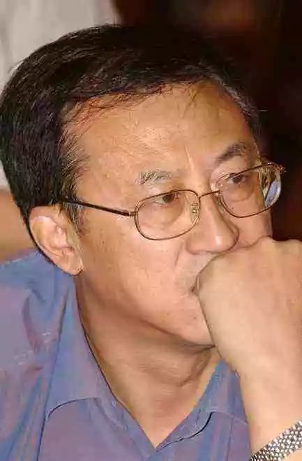 辞职|华为副总裁因家庭原因提出辞职,任正非铁腕回复你可以离婚啊!