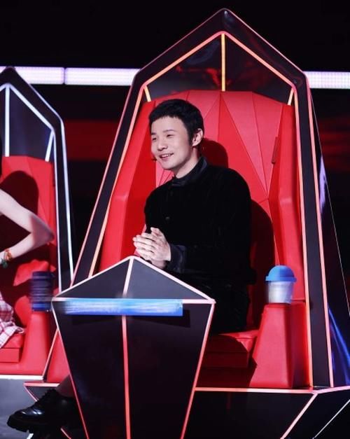 汪峰|《2021中国好声音》残酷车轮战大戏再开虐，王靖雯失控泪洒舞台