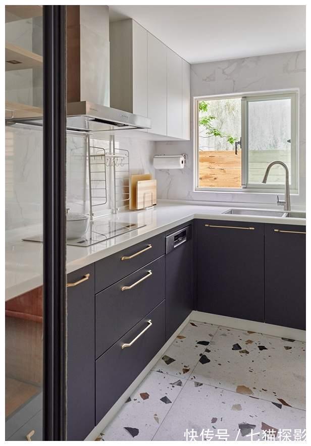 loft|夫妻放弃城市生活,回乡建房圆梦,看完装修全村找不出第二家了吧