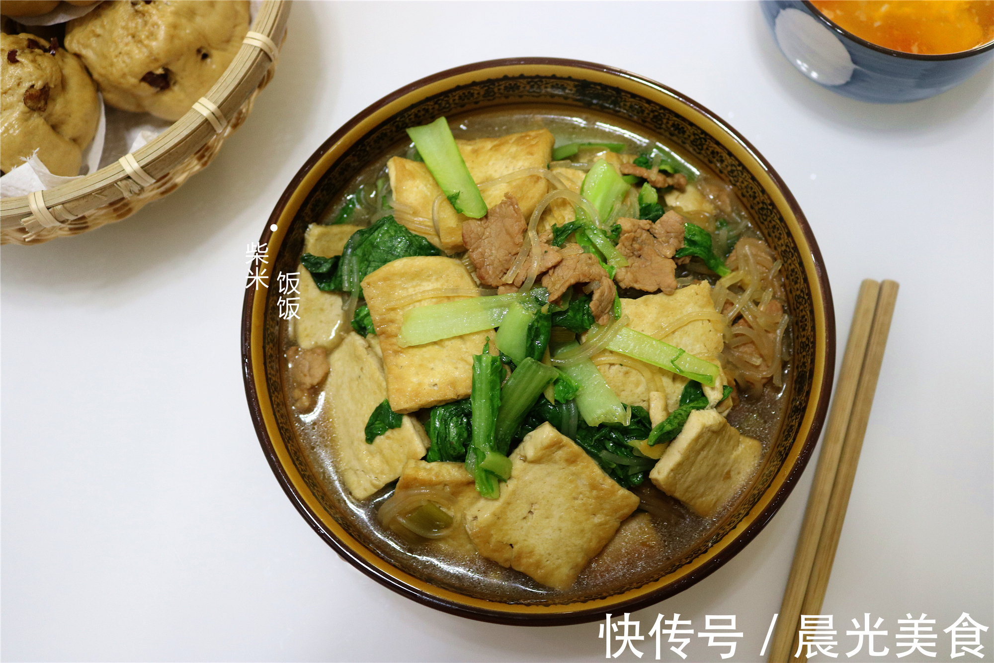 小白菜|入秋后,我家常吃这炖菜,豆腐粉条一锅出,鲜香入味真好吃