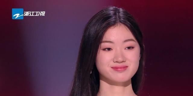 好声音冠军单依纯献唱《浙江骄傲》主题曲，再次凸显不俗唱功