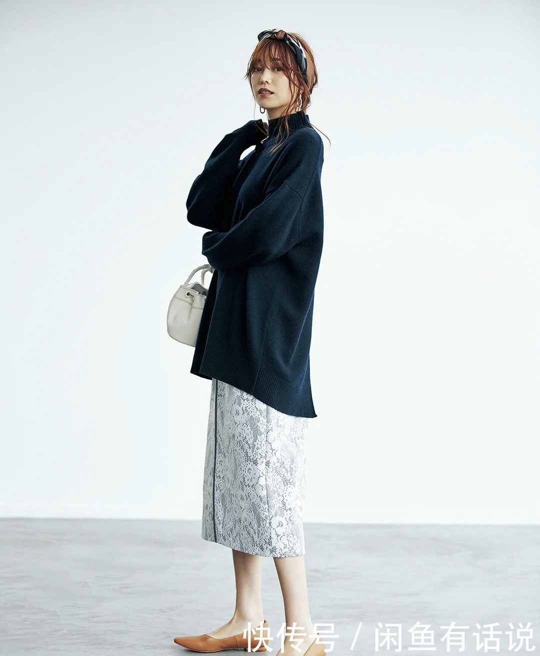 裙子|现在流行一种裙子，叫“过膝不及踝”，显瘦又洋气，中年人也适合