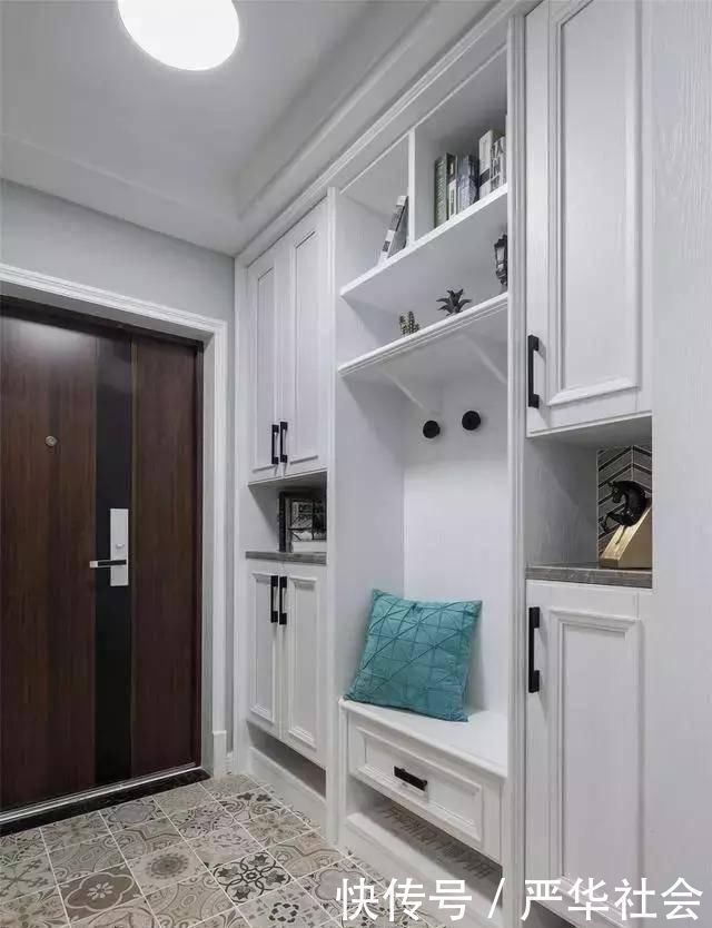 小户型|去邻居们家串门,一进门就被入户鞋柜惊艳到了,款款漂亮又实用