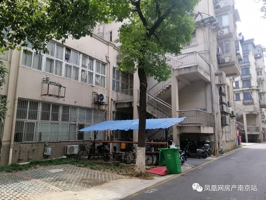 土地使用权|拿地21年,停工6年!江宁烂尾楼被接盘后仍难复活