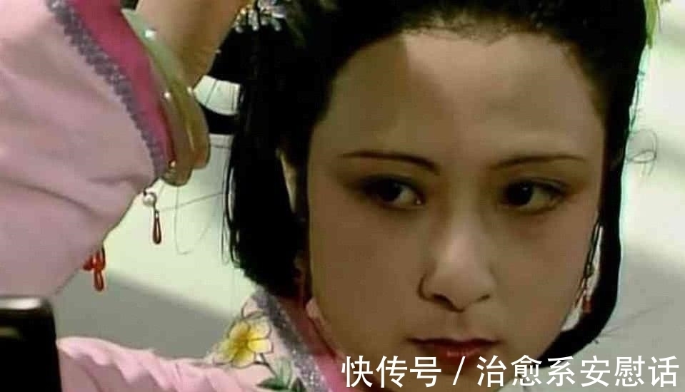 宝玉#《红楼梦》:胡君荣见了尤二姐,为何会魂魄如飞上九天?