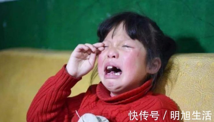 父母|“情商低”的孩子,多半有这3种表现,但大部分父母却并不在意