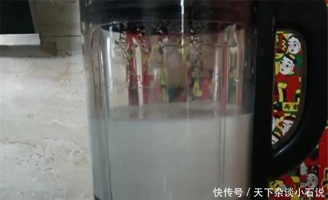 一斤大米半斤奶,教你在家做健康的大米糕,蓬松香甜比蛋糕好吃