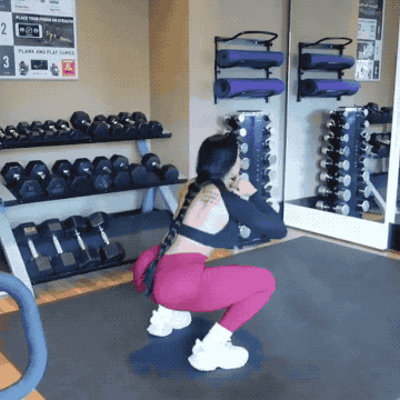 女孩子们|健身9年让她身材变化明显,印度美女的“葫芦”曲线,吸粉百万