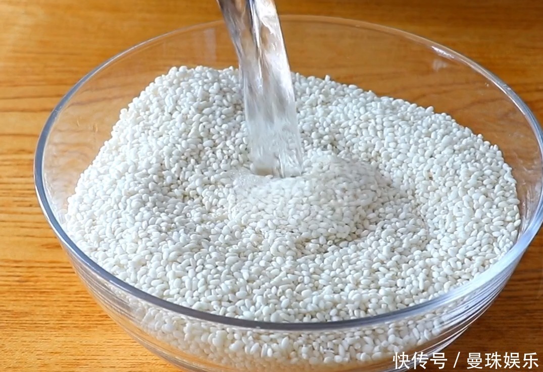 糯米糍粑|手工糯米糍粑糕南方特色做法，红糖流心馅，香甜软糯，简单易学