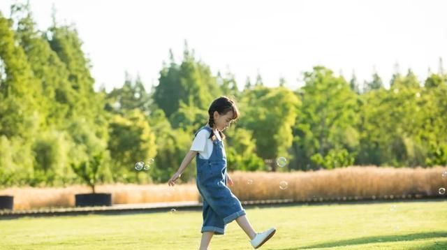 妈妈再生气也千万不能说的三句话,说一次孩子就废了