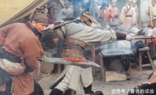 三朝|她历经三朝不倒,死后被2500座庙宇供奉,被周总理称为“中国巾帼英雄第一人”