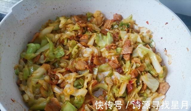 做法|大厨教你手撕包菜的家常做法,简单易学,值得收藏!