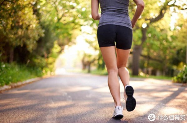 多威 买鞋只认耐克阿迪?看看这5双跑鞋,每一款都是超高性价比!