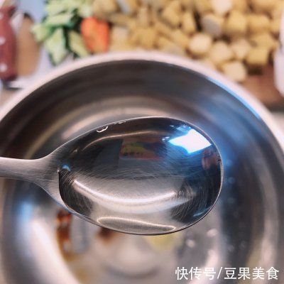  正宗地道的拌豆腐泡做法，速来围观