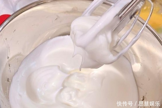 用电饭煲做的蛋糕就是好吃,今天又尝试新做法,看怎么做的呢?