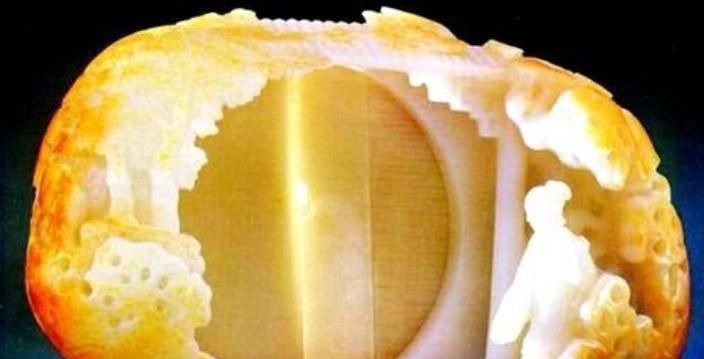 乾隆&玉工為乾隆雕琢玉碗,用廢料刻成玉雕,結果成了驚世國寶