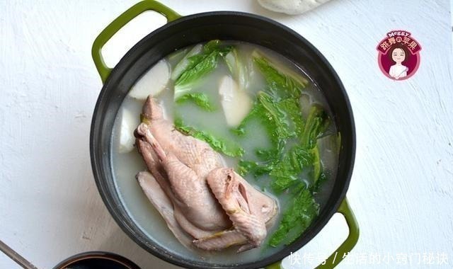 碱性食物|医生不会跟你说,这蔬菜是碱性食物,提高免疫力,人到中年要多吃