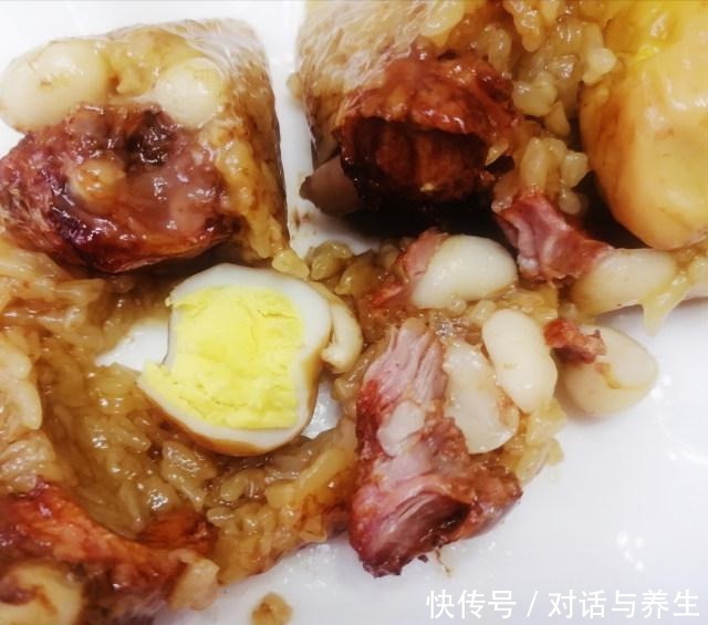 五香肉粽,鲜香软糯,浓郁醇厚