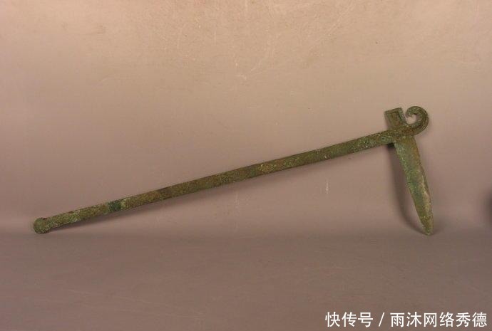 出土|猪圈里挖出“神秘”青铜器,它破解谜团,还证明了屠何国的存在