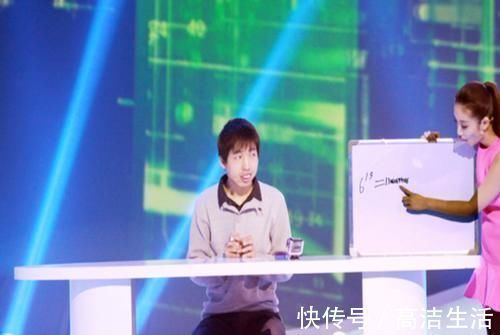 字体|16岁自闭症男孩手写字体堪比“印刷体”,另一扇窗或许就在不远处