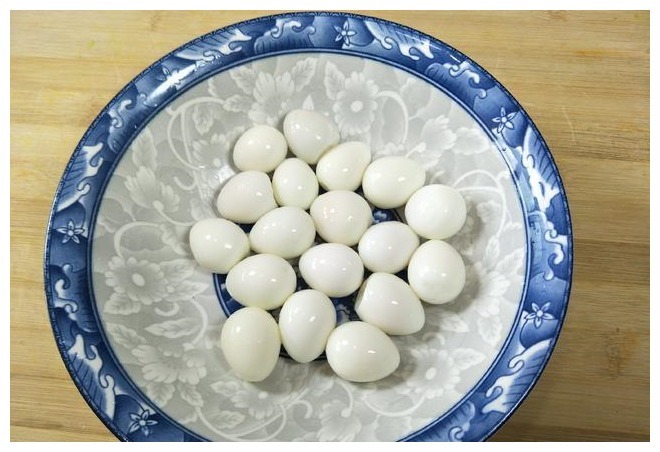 吃1次就夸赞,吃2次就上瘾,鹌鹑蛋简单一做,熊孩子不挑食了