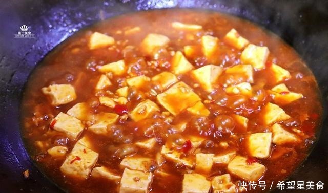  过瘾|豆腐最馋人的做法，我家一周要吃5次才过瘾，每次做一锅饭不够吃