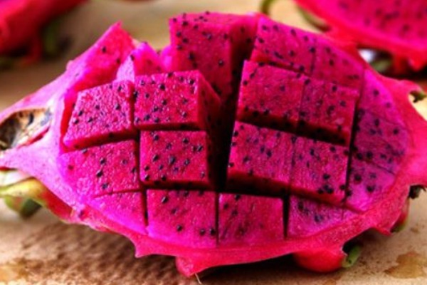 木瓜|晚上常吃4种祛湿的水果，不仅排出体内湿气，还有许多的好处