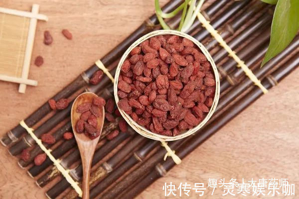 红枣|5种养生食物,专偷人的寿命!不想骨头变脆、肝肾被毁,吃前必看