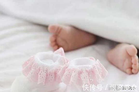 宝宝|天气越来越冷,要不要给宝宝穿袜子?这3种情况下还是要穿的