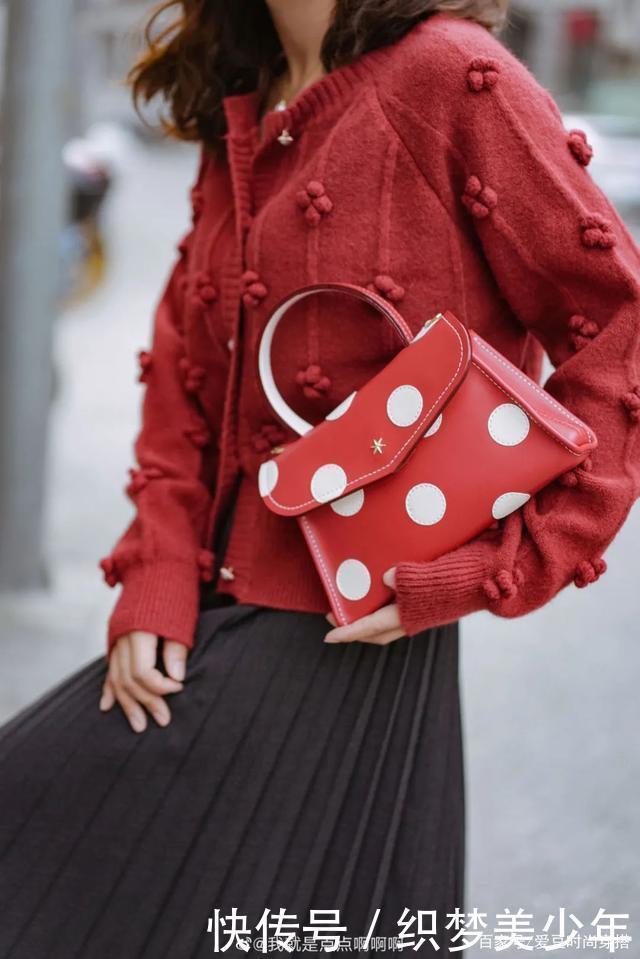 气质|今冬别穿一身黑了!小个子这样穿才气质高级