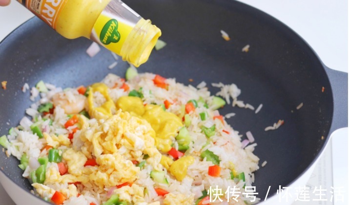 饭店|用剩饭炒一盘咖喱饭,在家也能吃出饭店的味道,连吃2碗都不够