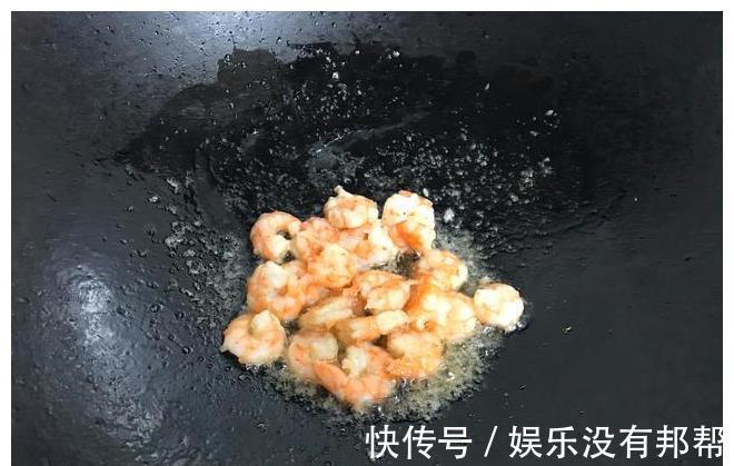 黄瓜|米饭这样做,比煲仔饭还好吃,简单美味,挑食的孩子都要吃一大碗