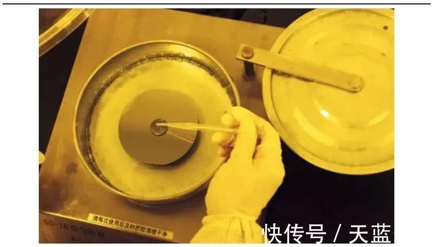 光刻|材料委好文一文读懂半导体制程技术进步的“燃料”——光刻胶