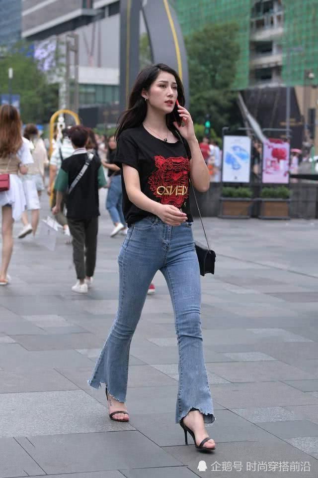世面|见过世面的成熟女士,夏季很少穿阔腿裤T恤,还是牛仔裤时髦显瘦