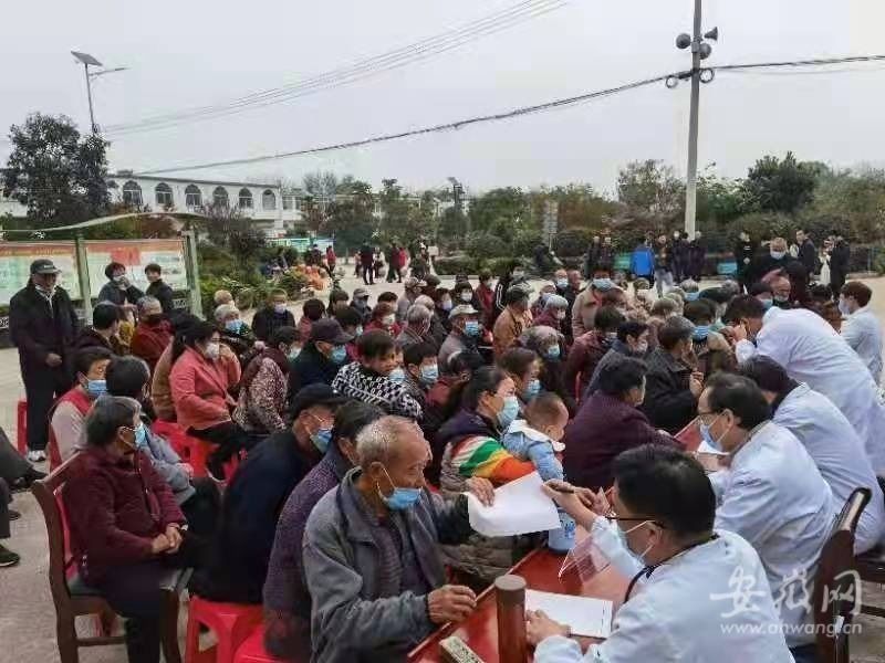 桥东村|安徽蚌埠市政协组织开展“送医送戏下乡”活动