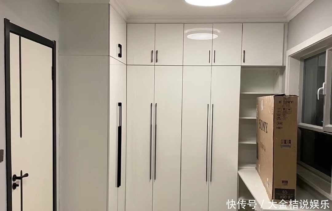 定制|硬装终于装修结束,里外打扫干净还不错,全屋定制柜子很满意