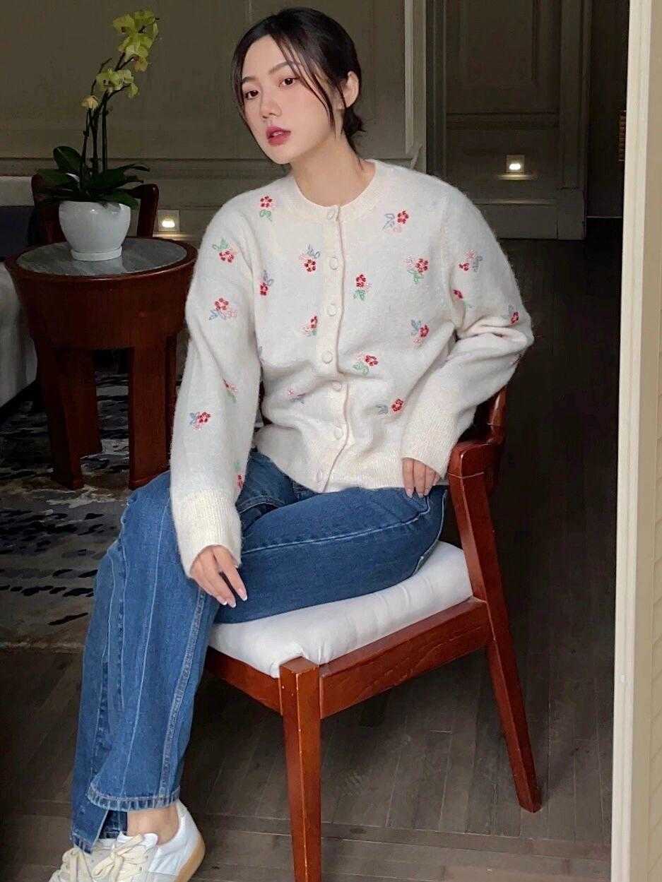 法式 深冬室内穿搭,一定要试一下“轻法式”,甜糯优雅又有少女感