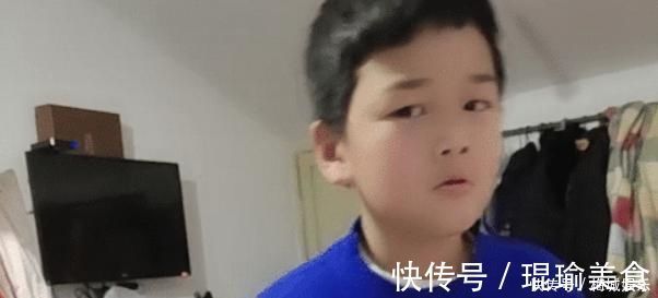 补习班|弟弟写作业拖拉被学霸姐姐制服,看到弟弟眼神后,网友哭笑不得