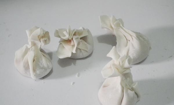 外国朋友吐槽中餐吃不饱,看了他点的菜后我笑了:能吃饱就怪了