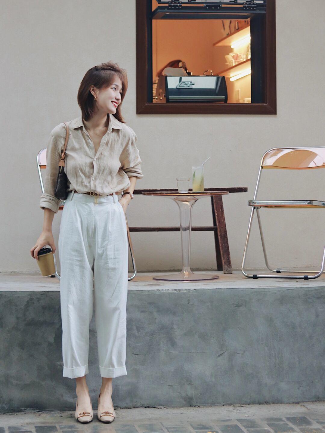 西装外套|秋冬不费力穿搭,格纹西装+黑色铅笔裤,高级又时尚!