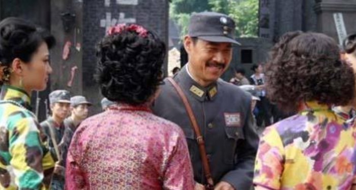 钦佩|他是抗日英雄，先后娶40个年轻美貌的老婆，83岁而终，让人钦佩