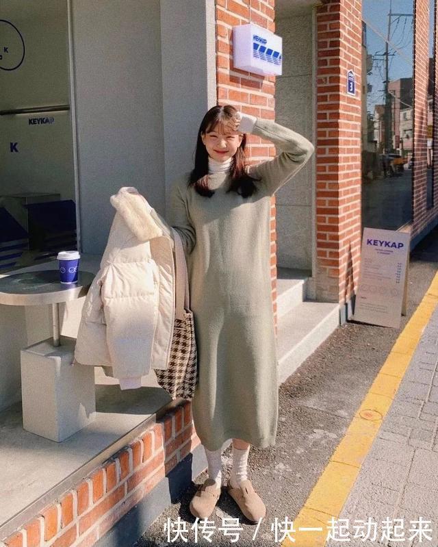 今年终于不流行露脖子了!“烟管领+大衣”才是真洋气!