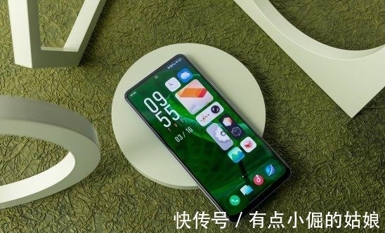 neo5|66W闪充12G256G，独立显芯顶配旗舰，仅售2999元