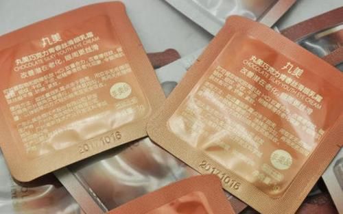 这几款平价又好用的化妆水，不仅能补水保湿，还能提亮肤色变白皙